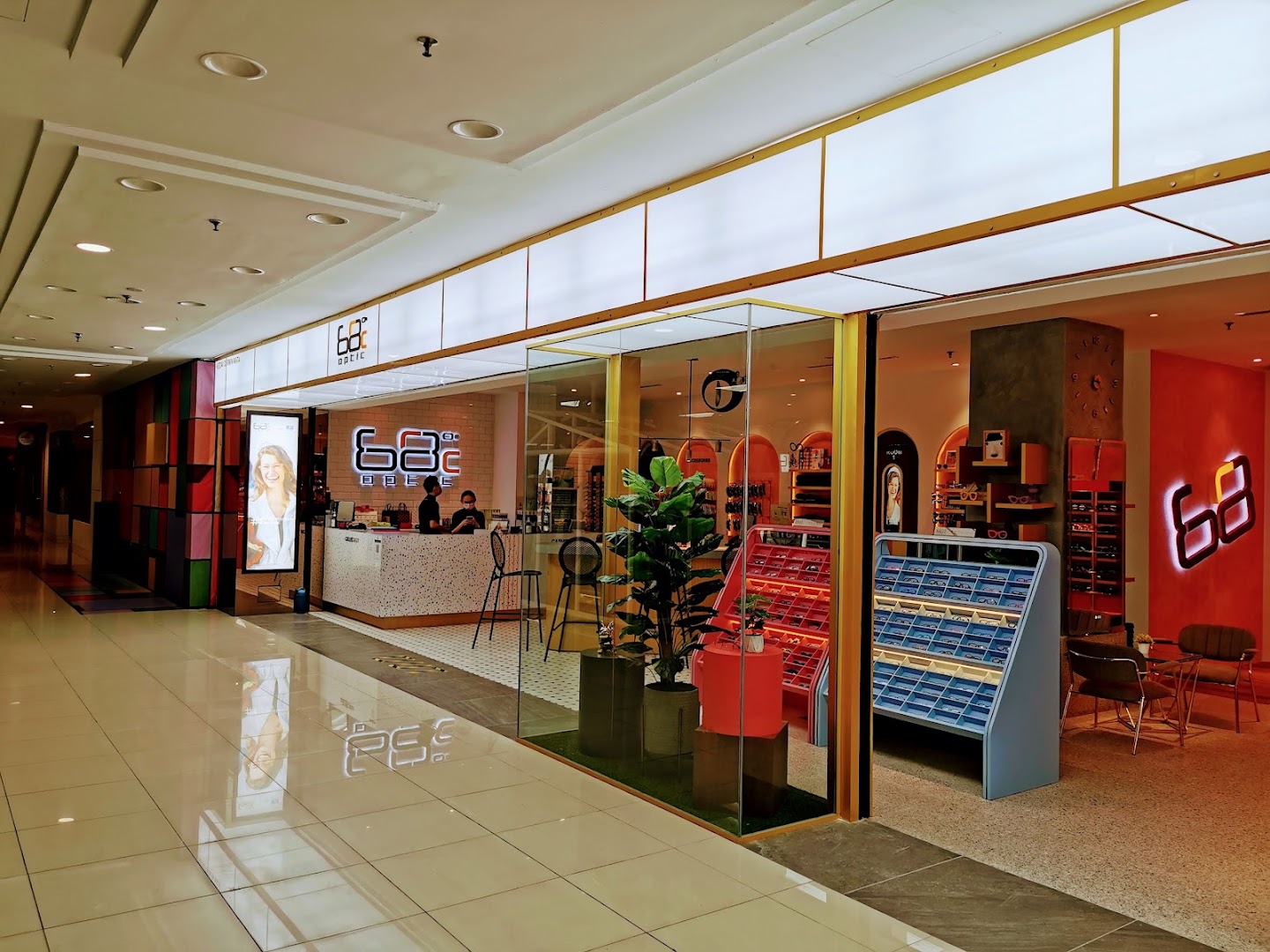68°c Optic Gurney Plaza Pulau Pinang — photo 3
