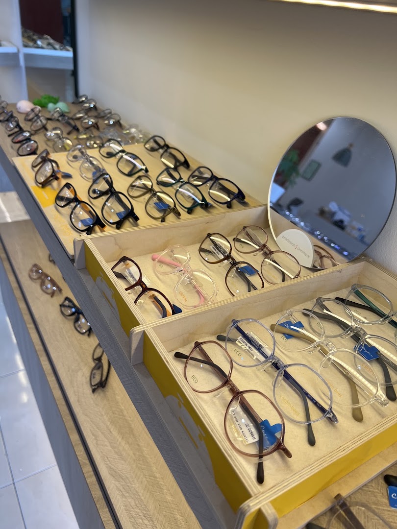 Castle Optometry — photo 4