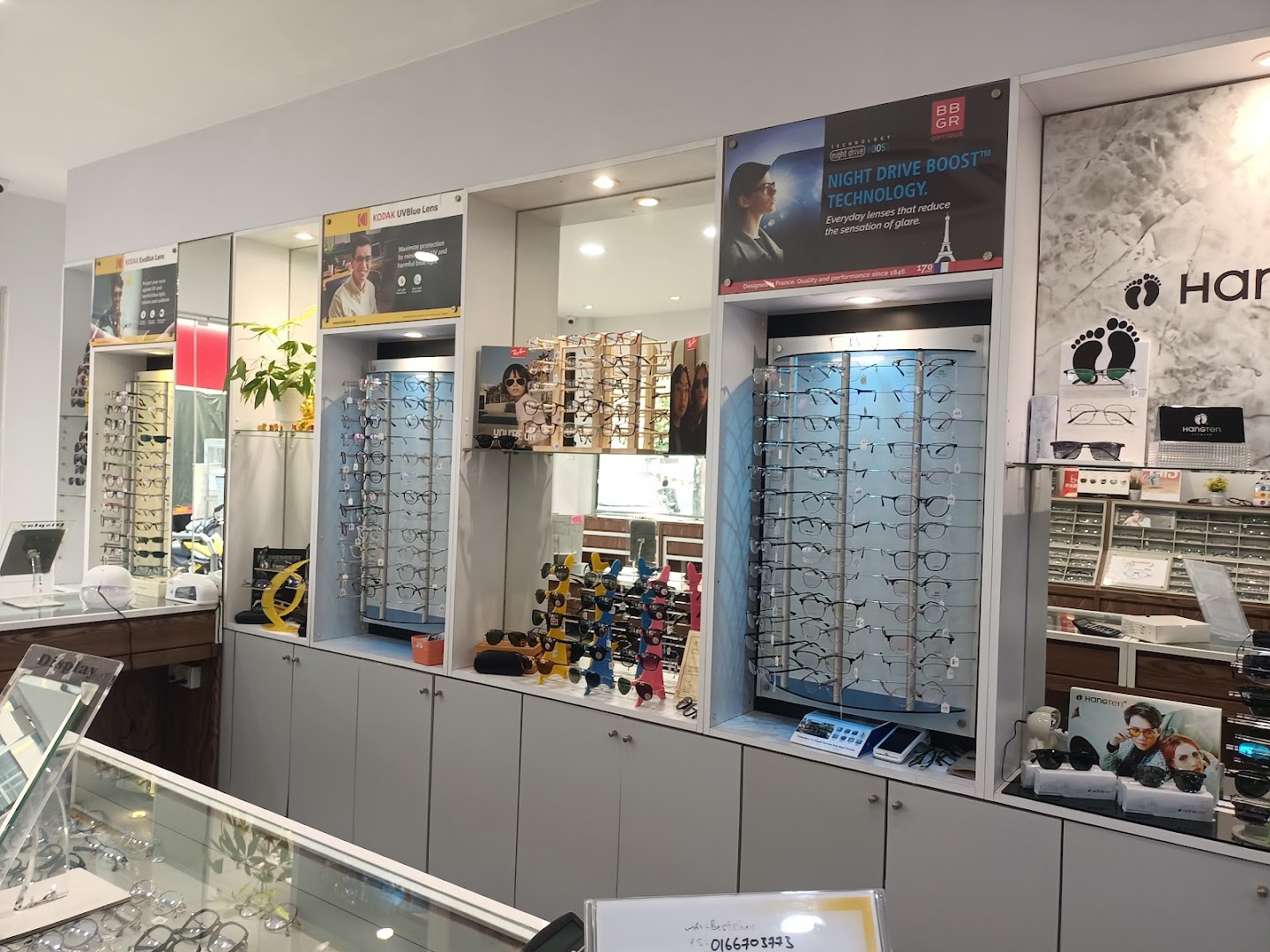 Chen Optometrist • Taman Sri Muda — photo 3
