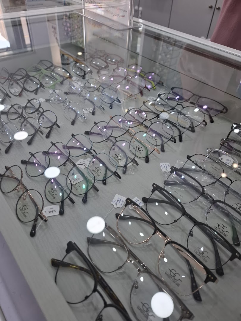 Chen Optometrist • Taman Sri Muda — photo 5