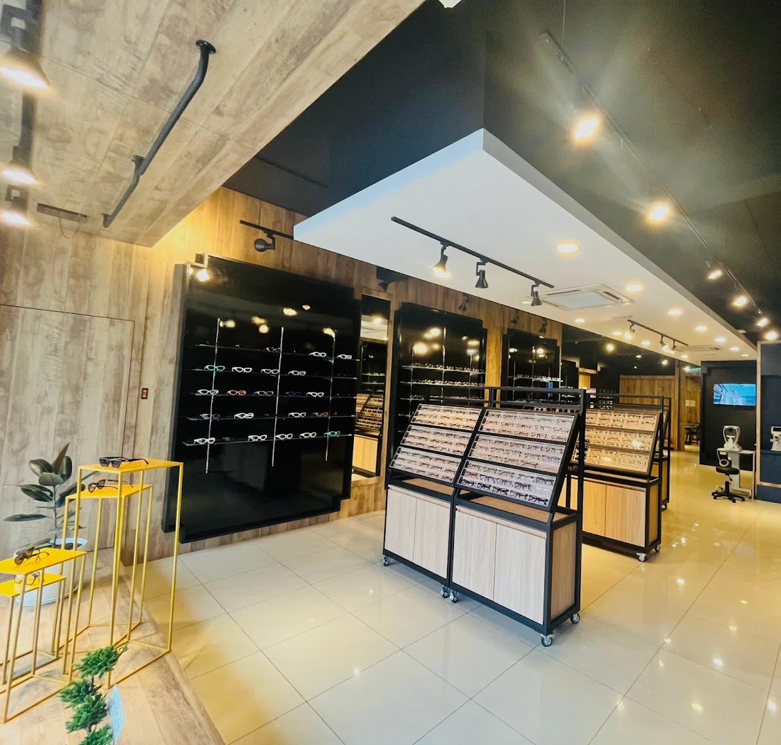 ES Eyewear Specialist | Ipoh Garden South — photo 2