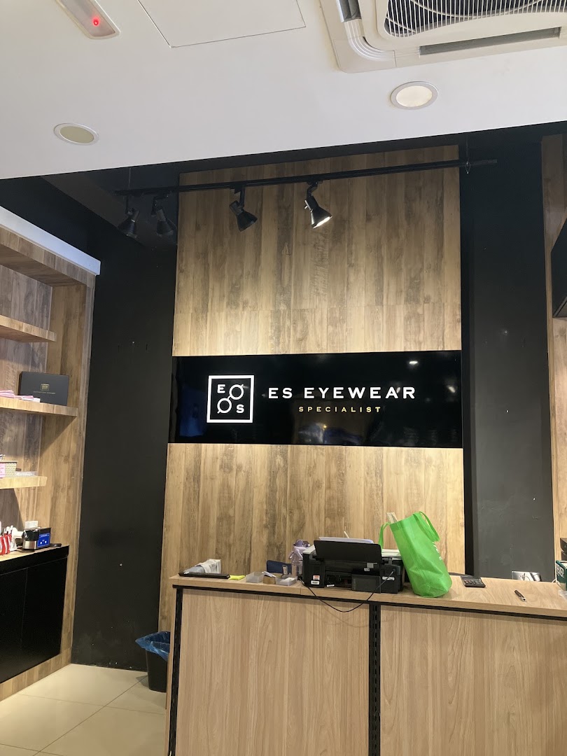 ES Eyewear Specialist | Ipoh Garden South — photo 5