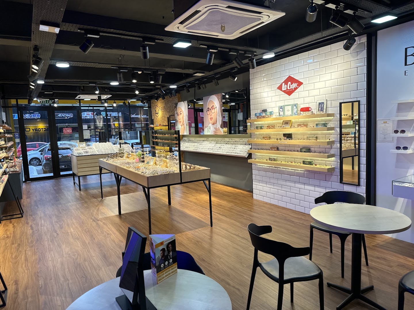 Factory Eyewear Seksyen 18 Shah Alam — photo 4