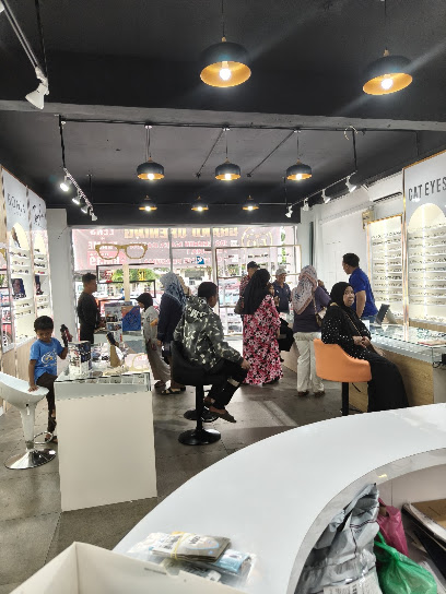 Family optical — optical shop in Sabindo Square, Tawau