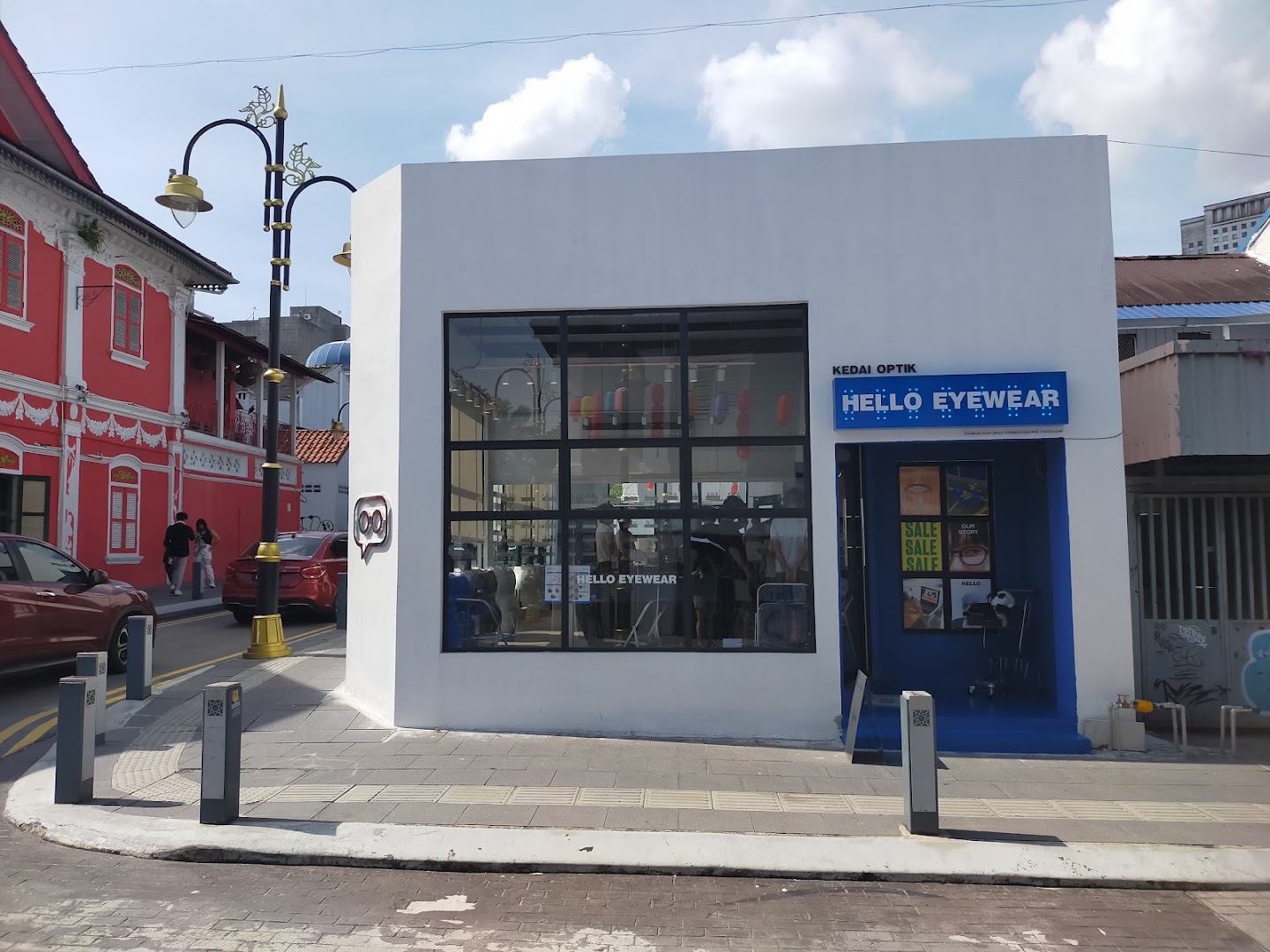 Hello Eyewear (Flagship Store) Optical,Spectacle,Sunglasses,Contact Lens Shop in Johor Bahru Jalan Tan Hiok Nee (柔佛新山陈旭年街眼镜店） — photo 5