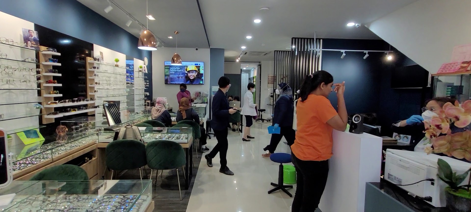 Home & Work Optometry Care Sdn Bhd — photo 3