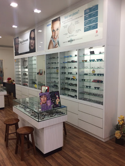 iPlus oPtical — optical shop in Taman Anggun, Rawang