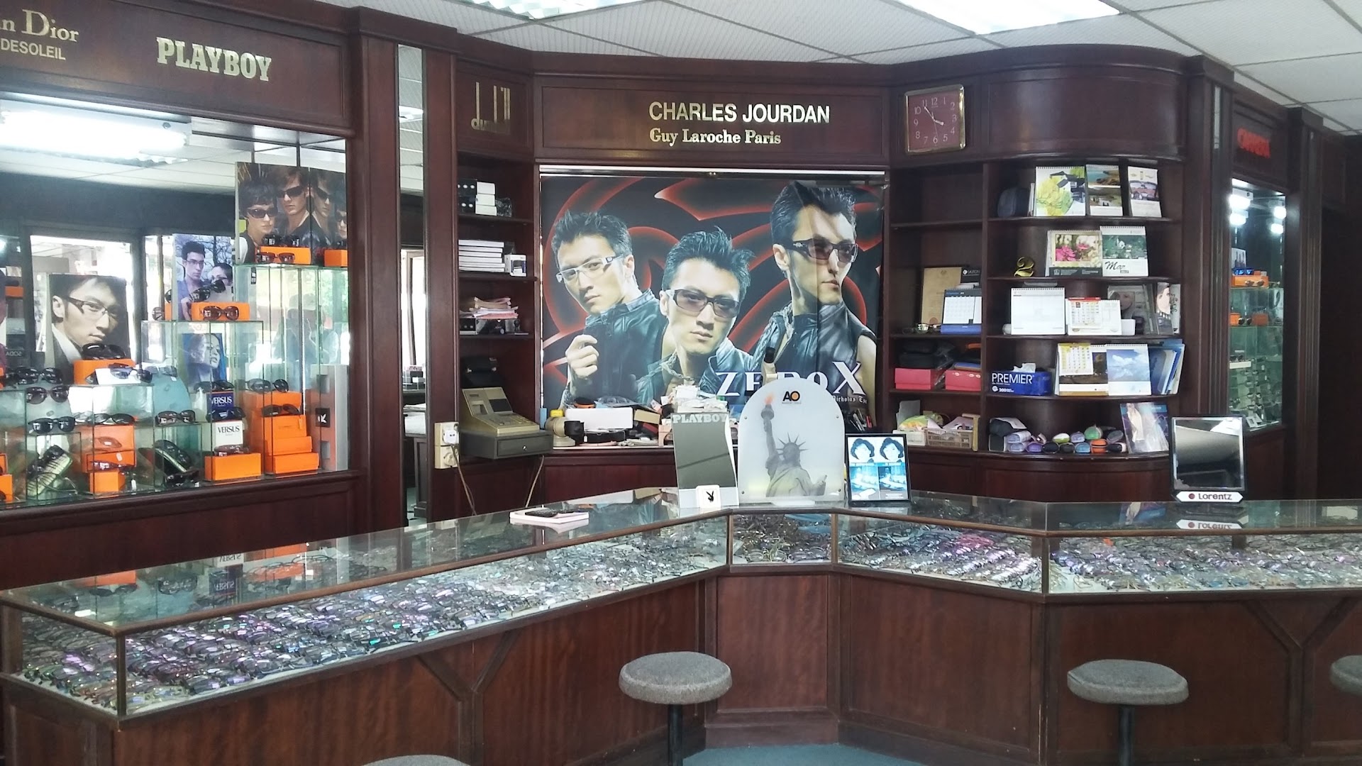 Ipoh City Optical Centre — photo 4