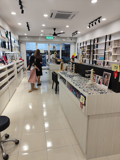 J2 Optometry Centre — optical shop in Taman Sitiawan Maju, Sitiawan
