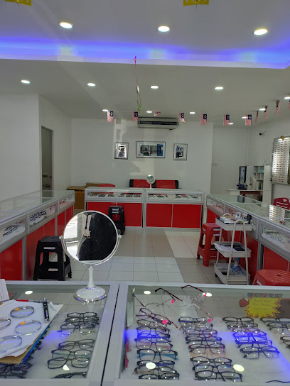 KEDAI CERMIN MATA AEZLYN OPTICAL TALANG KUALA KANGSAR, PERAK — optical shop in Medan Lavender, Kuala Kangsar