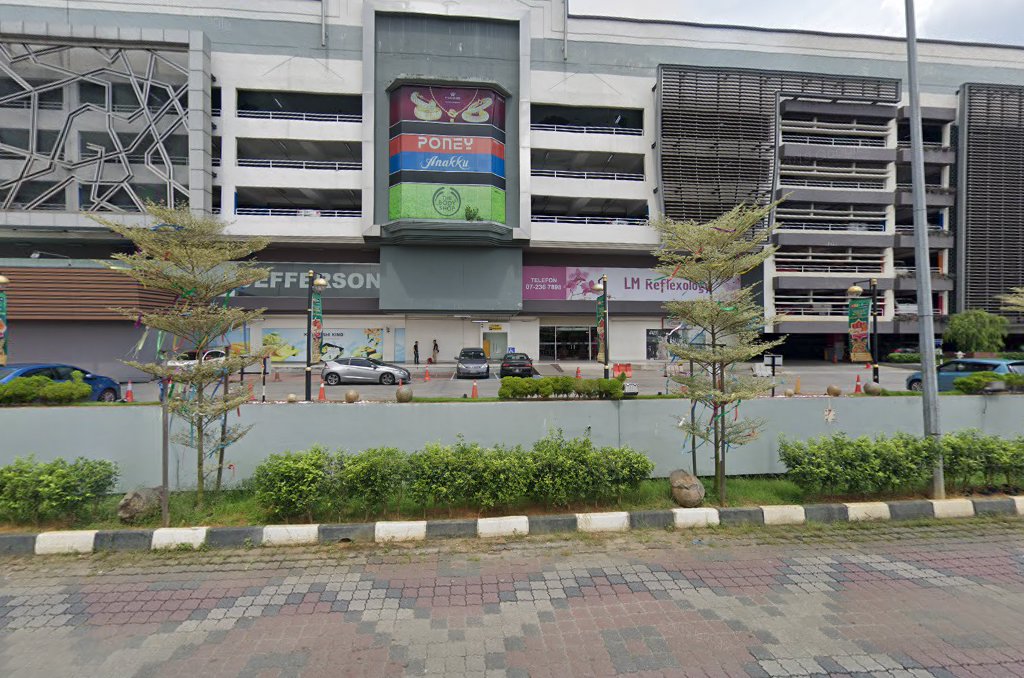 Kedai Cermin Mata Larry — photo 2