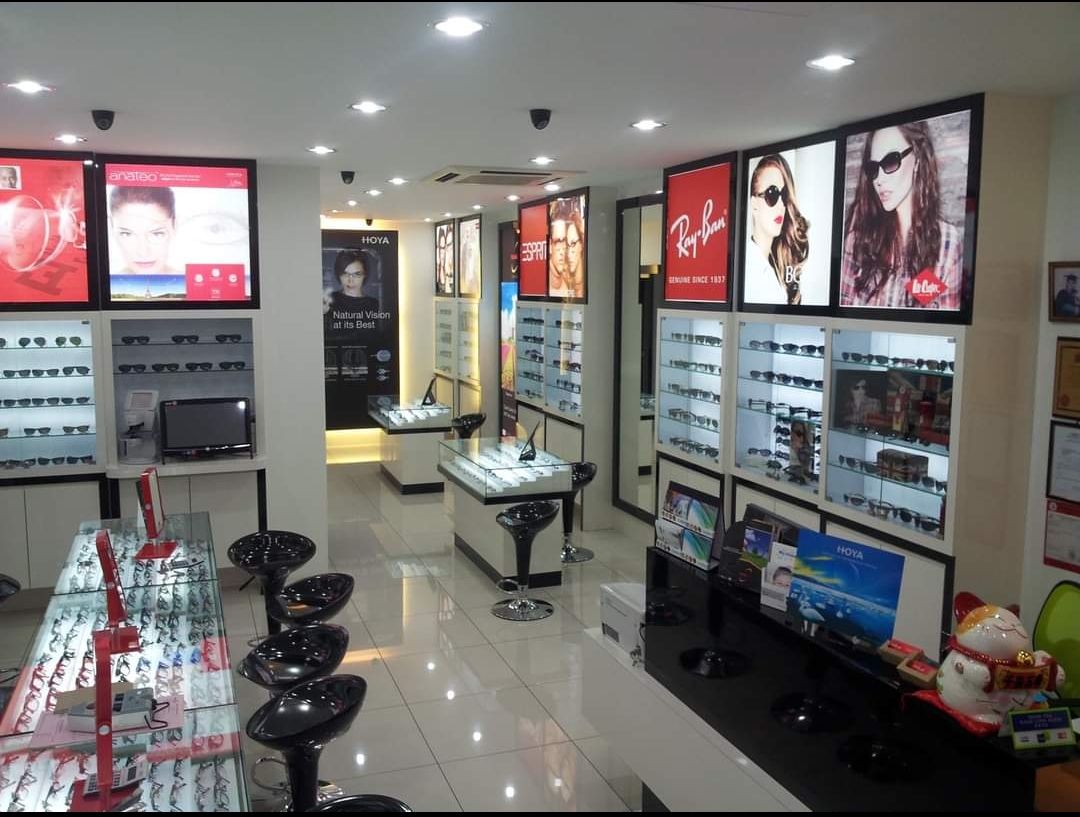 Malim Eye Care Centre 玛琳眼镜中心 — photo 4