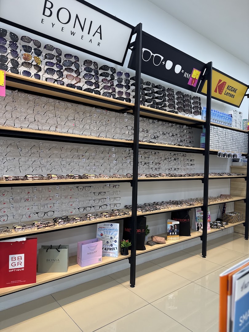 METEOR EYEWEAR (BUKIT KATIL) TAMAN PENGKALAN IMPIAN — photo 3