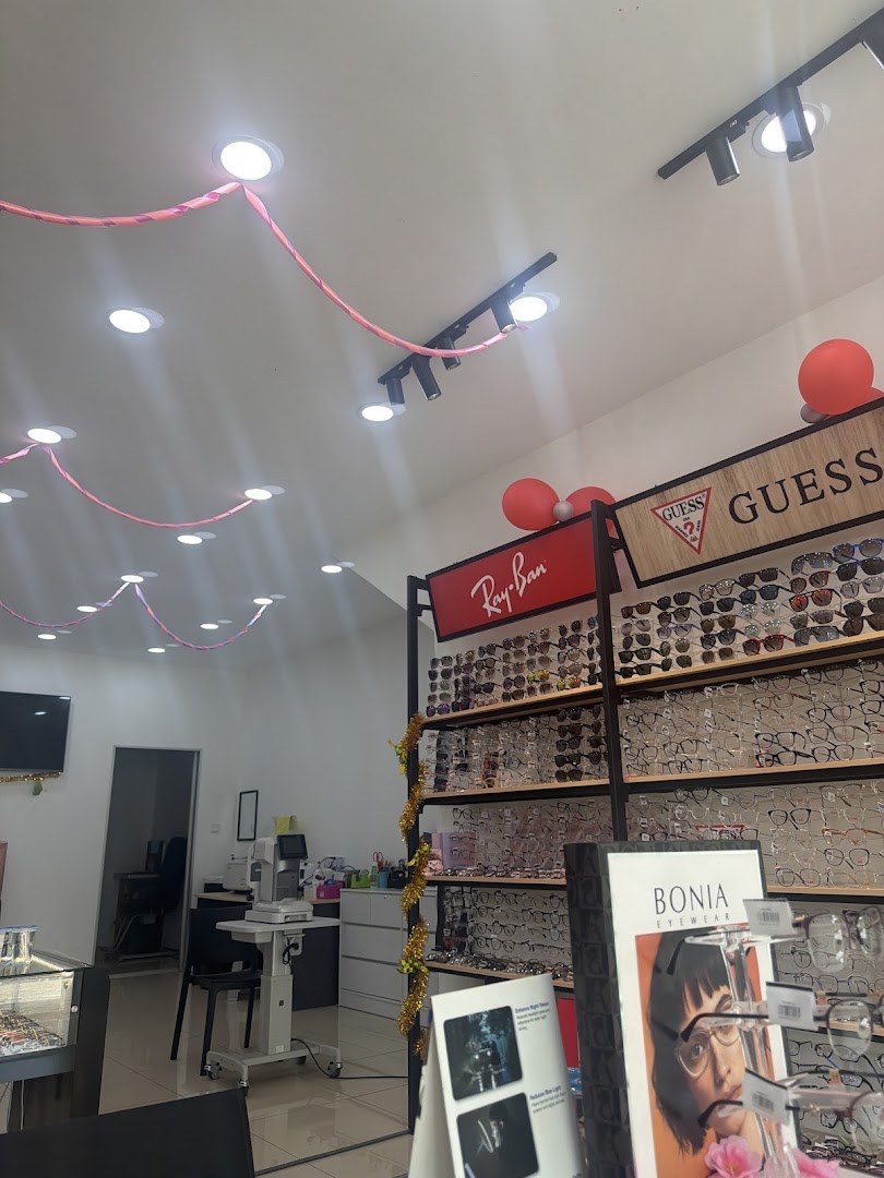 METEOR EYEWEAR (BUKIT KATIL) TAMAN PENGKALAN IMPIAN — photo 5