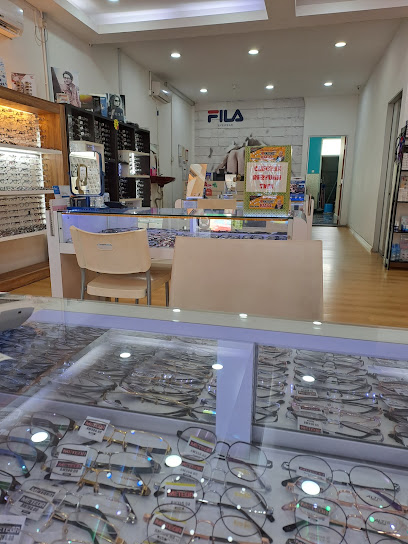 Meteor Eyewear — optical shop in Taman Rambai Jaya, Melaka