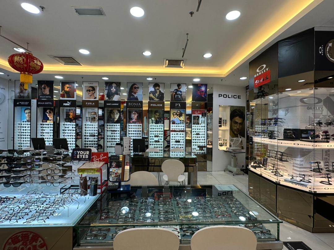 MOG Eyewear City Square — photo 4
