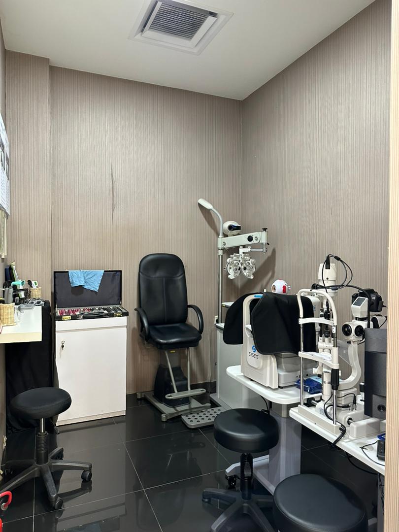 MOG Eyewear City Square — photo 5