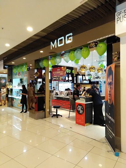 MOG Eyewear Queensbay Mall — optical shop in Persiaran Bayan Indah, George Town