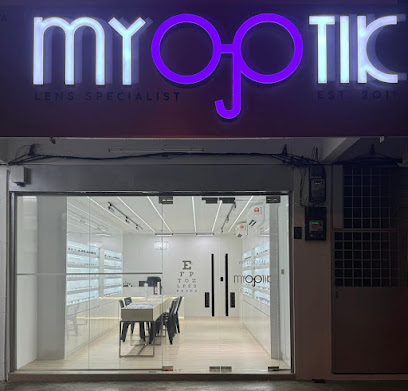 Myoptik 2011 — optical shop in 3/1, Kuantan