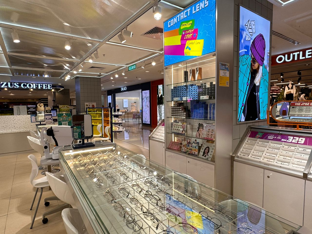 O.W.L Eyewear Gurney Plaza — photo 4