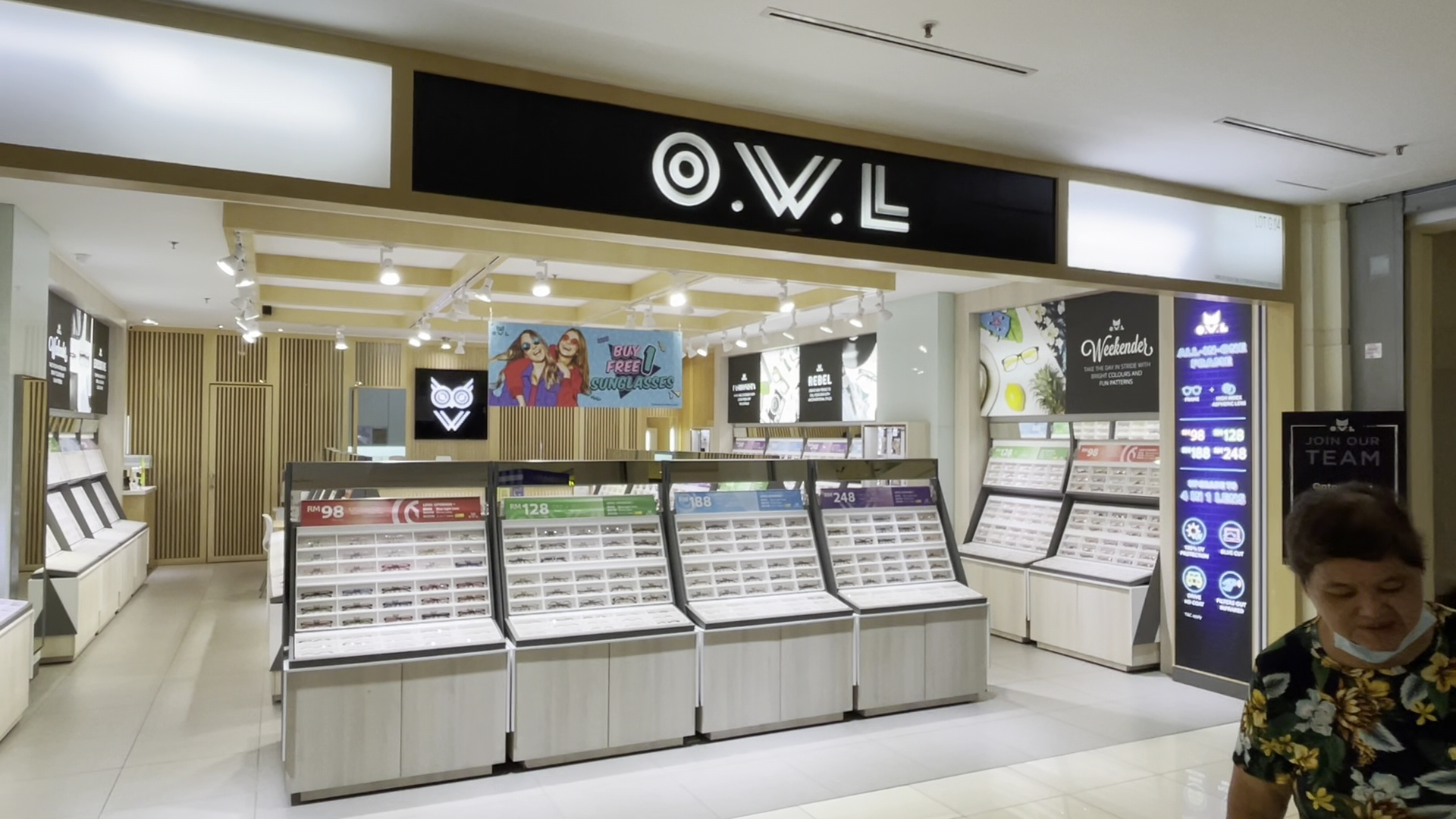 O.W.L Eyewear Ipoh Parade — photo 3