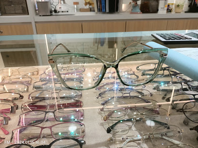 OMG Urban Eyewear Batu Pahat — optical shop in Taman Flora Utama, Batu Pahat