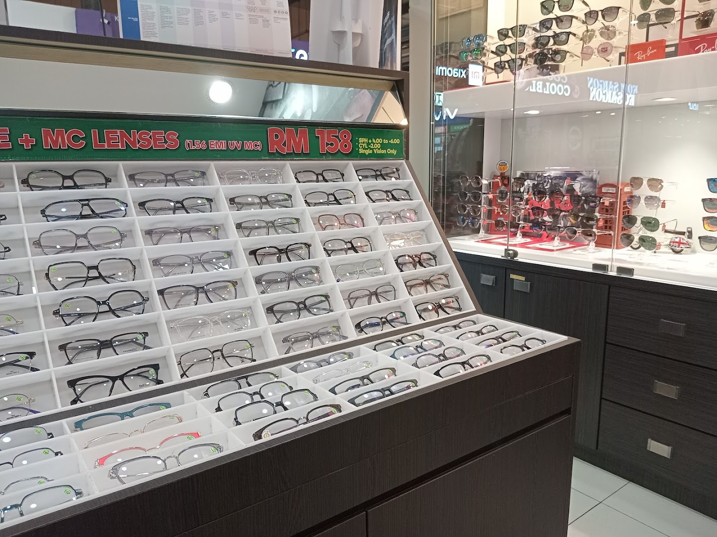 Optixworld Eyecare Centre - PJS2 — photo 4