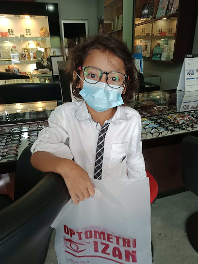 Optometri Izan (Batu Pahat) — optical shop in Taman Sri Jaya, Batu Pahat