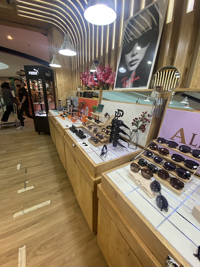 Picasso Eyewear Aman Central — optical shop in Kampung Lubok Peringgi, Alor Setar