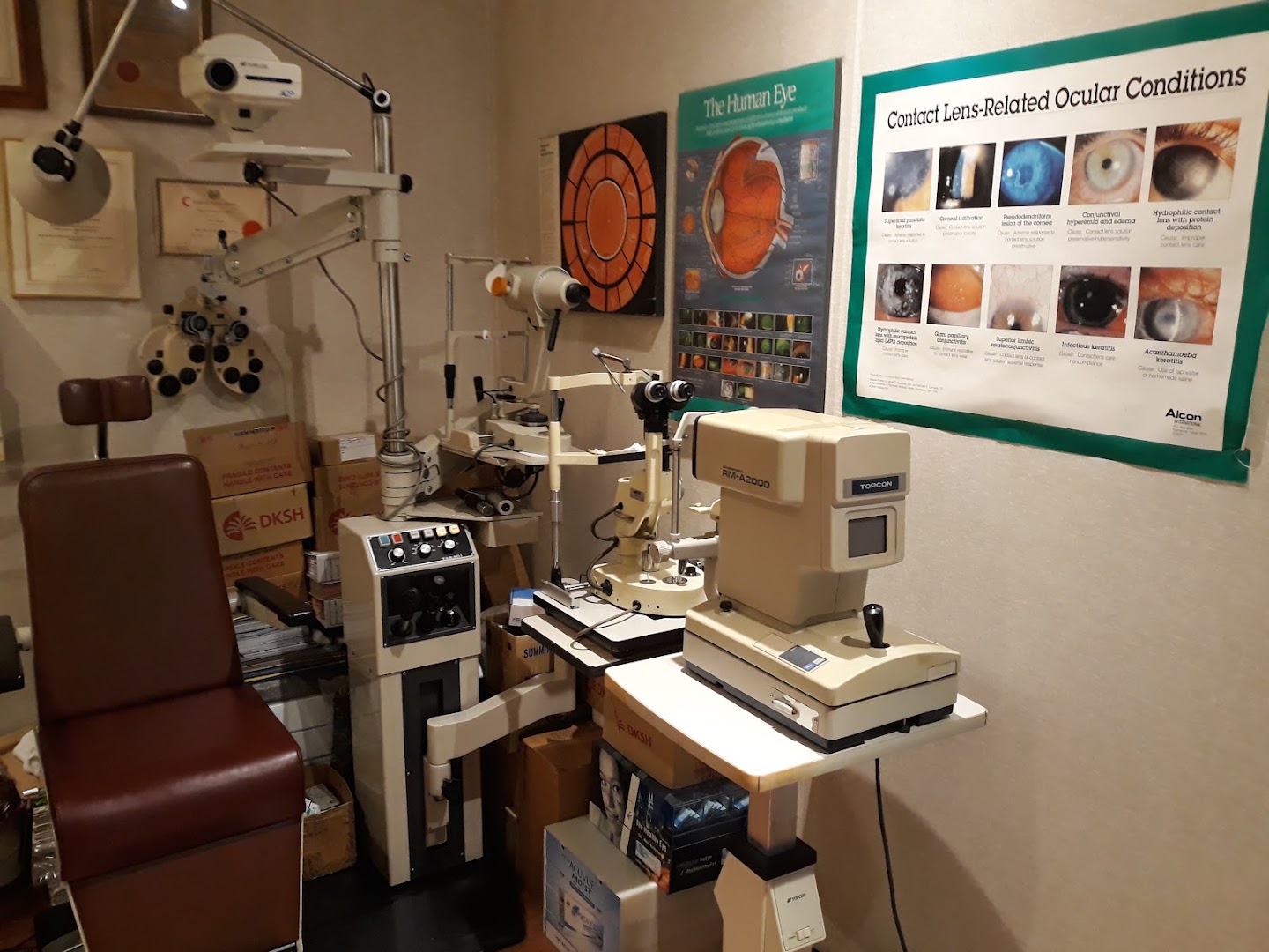 Sam Optometry & Contact Lens Centre — photo 4