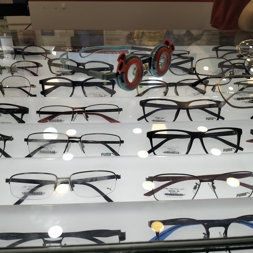 Season Optical @mart lot D102A — photo 5