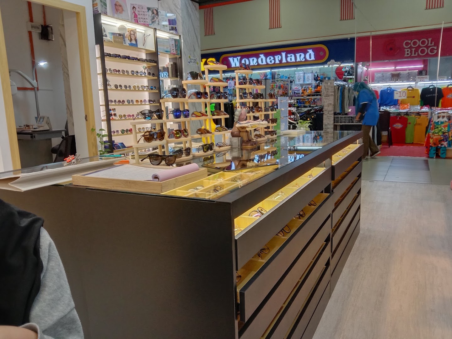 SPEX OPTICAL-KIP Mall — photo 4