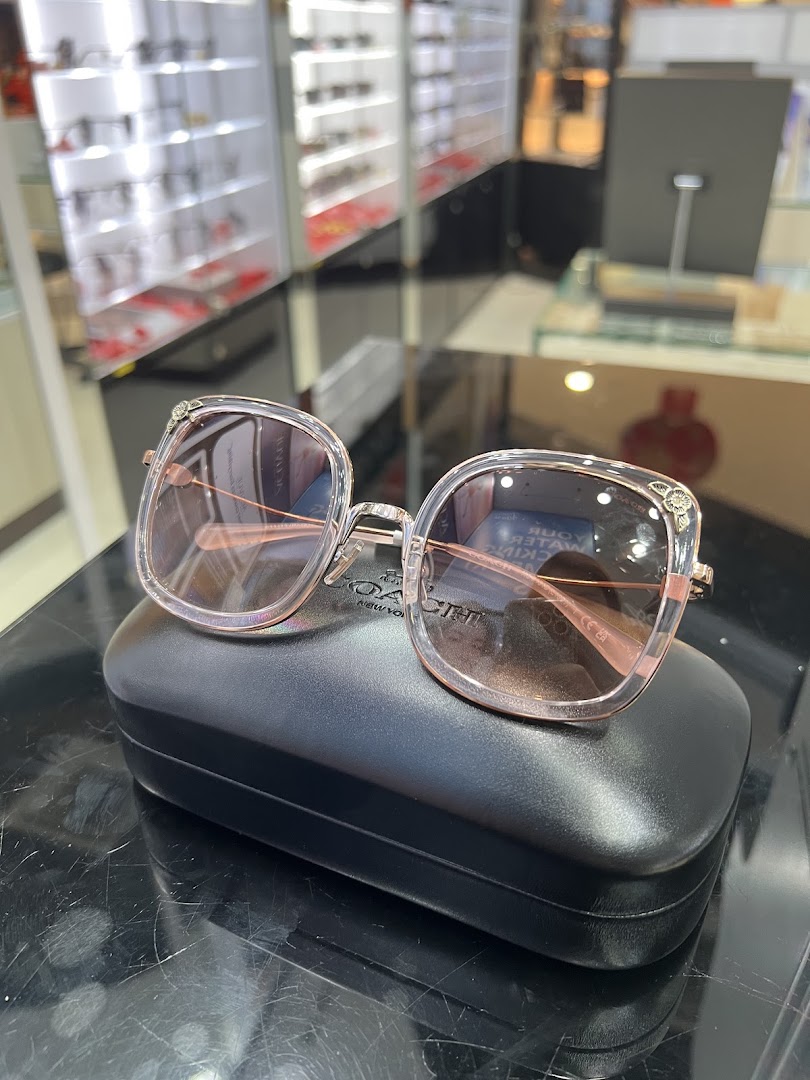 Sunglass Art AEON Bandaraya Melaka — photo 4