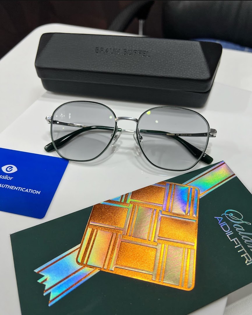 Sunglass Art AEON Bandaraya Melaka — photo 5