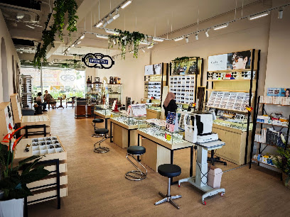 UNIVERSAL OPTOMETRY — optical shop in kolombong bypass, Kota Kinabalu