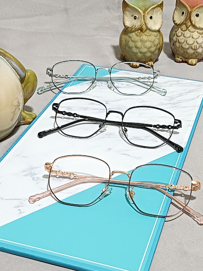 Vision Eyecare — optical shop in Taman Subang Perdana, Shah Alam