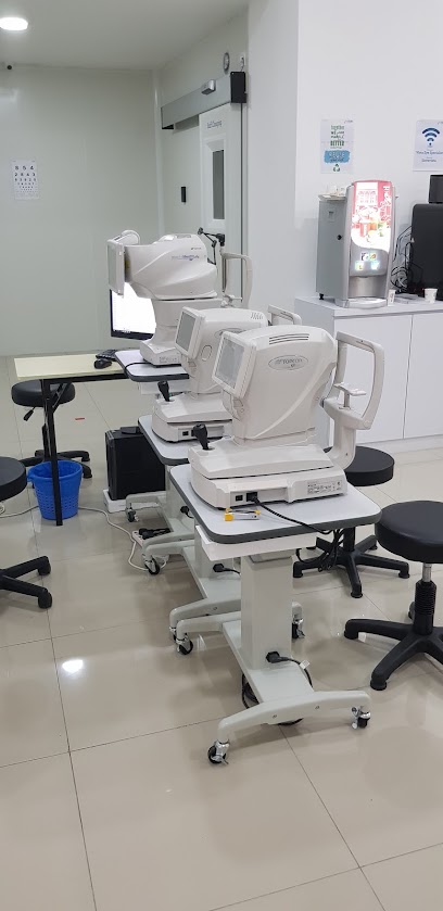 VISTA Eye Specialist Cheras | LASIK, Cataract Eye Surgery Malaysia — optical shop in Taman Len Seng, Cheras